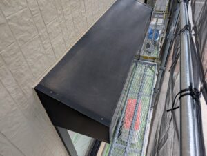 北九州市八幡区 T様邸 シャッターBOX塗装 施工前の状態｜施工事例