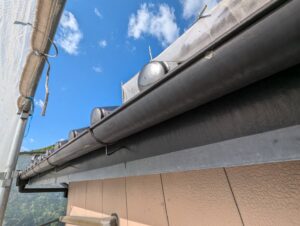 北九州市Y様邸 雨樋 施工前の色あせ