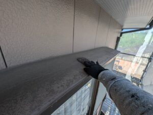 北九州市Y様邸 小庇 ケレン作業